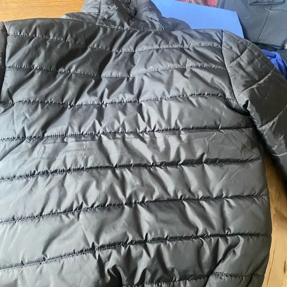 Kids size 6 Nike coat - Picture 3 of 6